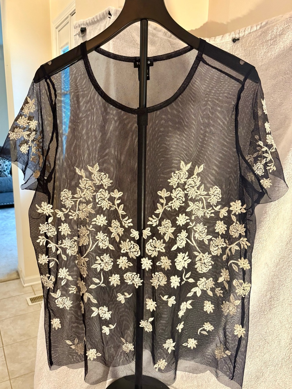Torrid Black Abbey Embroidered Mesh Sheer Floral Top Blouse - Plus Size 1 / 1X